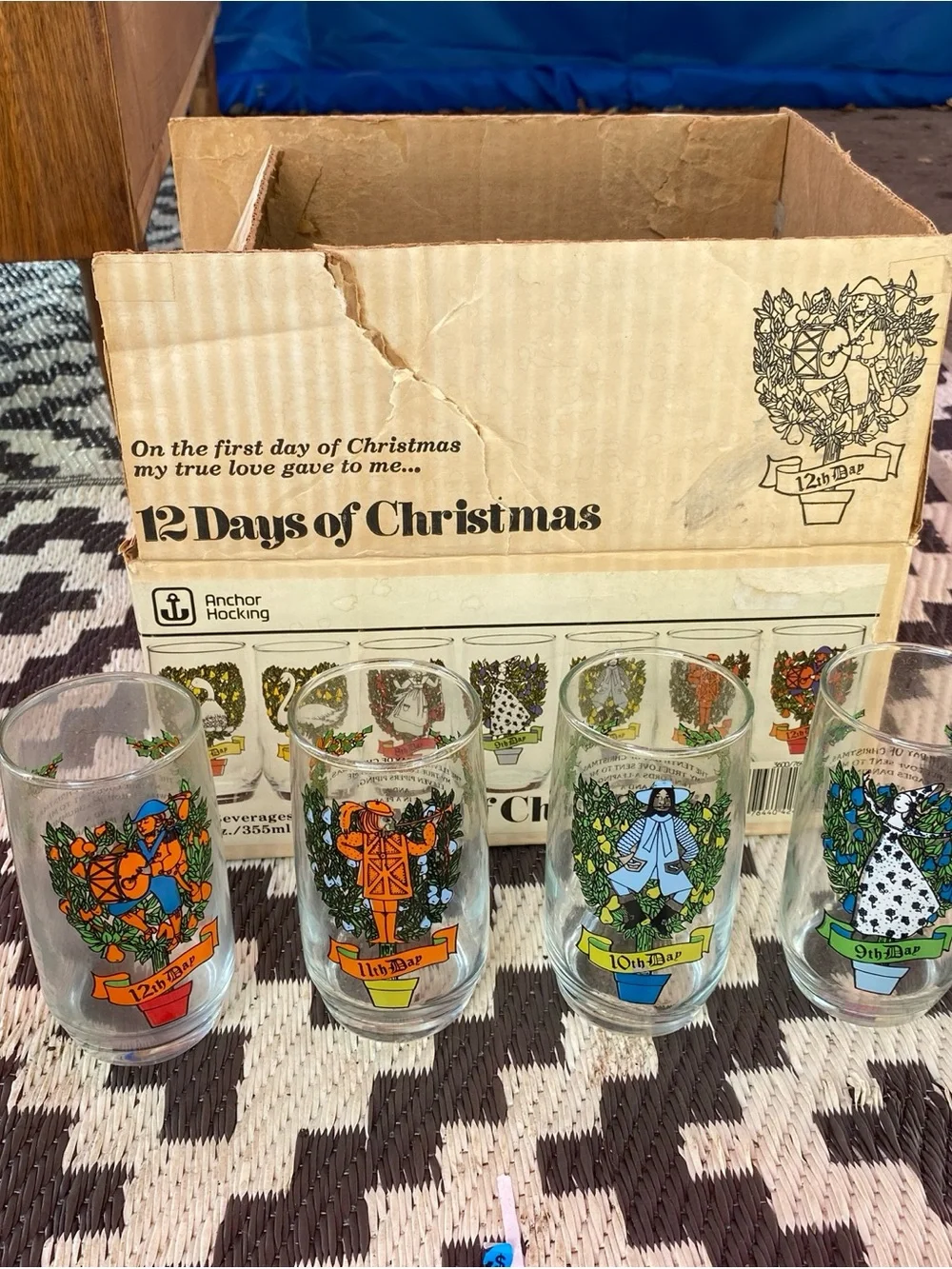 Anchor Hocking 12 Days of Christmas Holiday Glasses - Set with Box